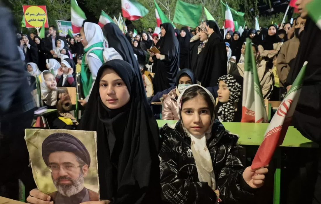 موج چهل و نهم حضور و همبستگی در دورود