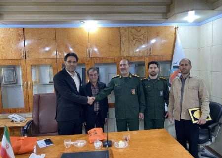 فرمانده پایگاه مقاومت بسیج کارگری شرکت سیمان منصوب شد.