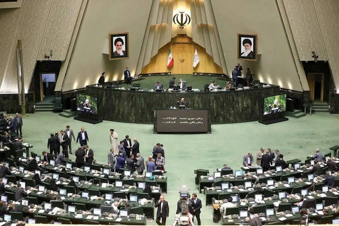 همکاری نمایندگان با دولت، مسیر توسعه و جذب اعتبارات برای حوزه های انتخابیه