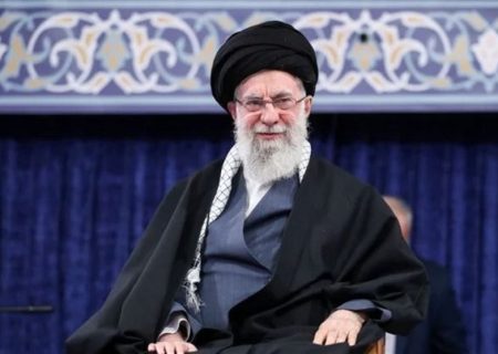 رهبری در تراز تاریخ/ مردی که برابر طوفان ها ایستاد وعزت و استقلال را برای مسلمانان به یادگار گذاشت