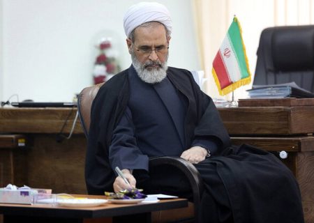 آیت‌الله اعرا‌فی: خون‌خواه‌ امام شهید هستیم/ ایران عقب‌نشینی نمی‌کند