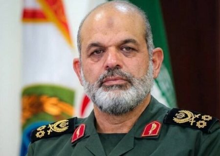 سرلشکر وحیدی: رزمندگان اسلام مسلح‌ترین ارتش تاریخ جهان را به زانو در آوردند