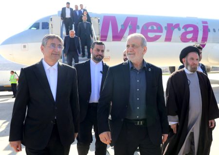 واحدهای اقتصادی لرستان ۶ همت تسهیلات سفر رئیس‌جمهور را دریافت کردند