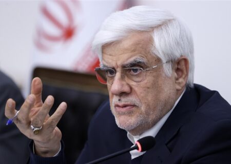 عارف در شانگهای: حملات آمریکا و اسرائیل چالش اقتصادی کشورهای عضو است